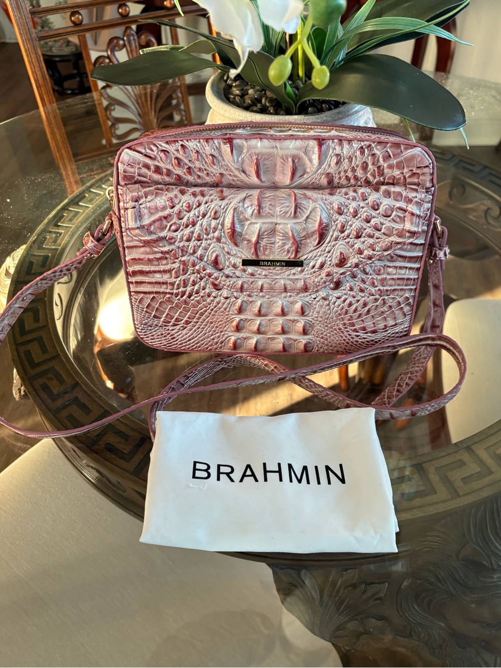 🩷🩷BRAHMIN SHEA PINK ICING MELBOURNE CROC EMBOSSED LEATHER CROSSBODY BAG!🩷🩷